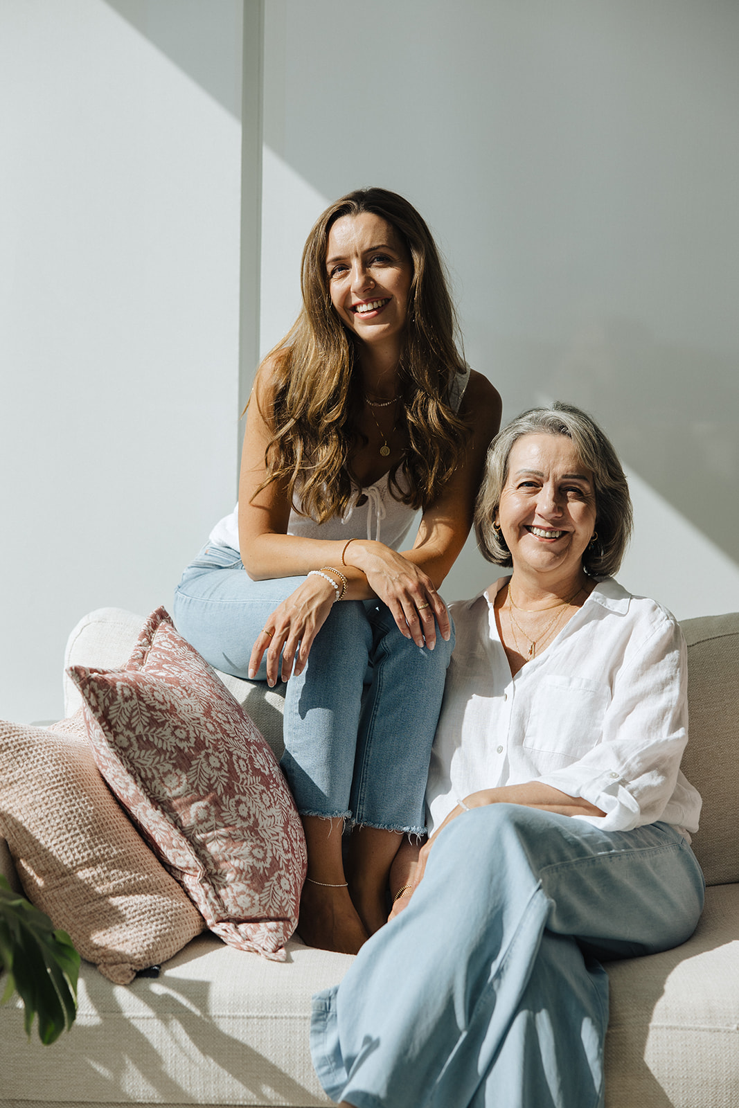 Robyn Clark with her mum Desiré, head of enrollment at Jewelry Business Academy